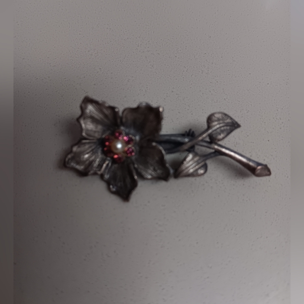 Vintage broach